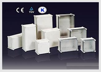 BOXCO、螺栓型塑料密封箱、中型尺寸
